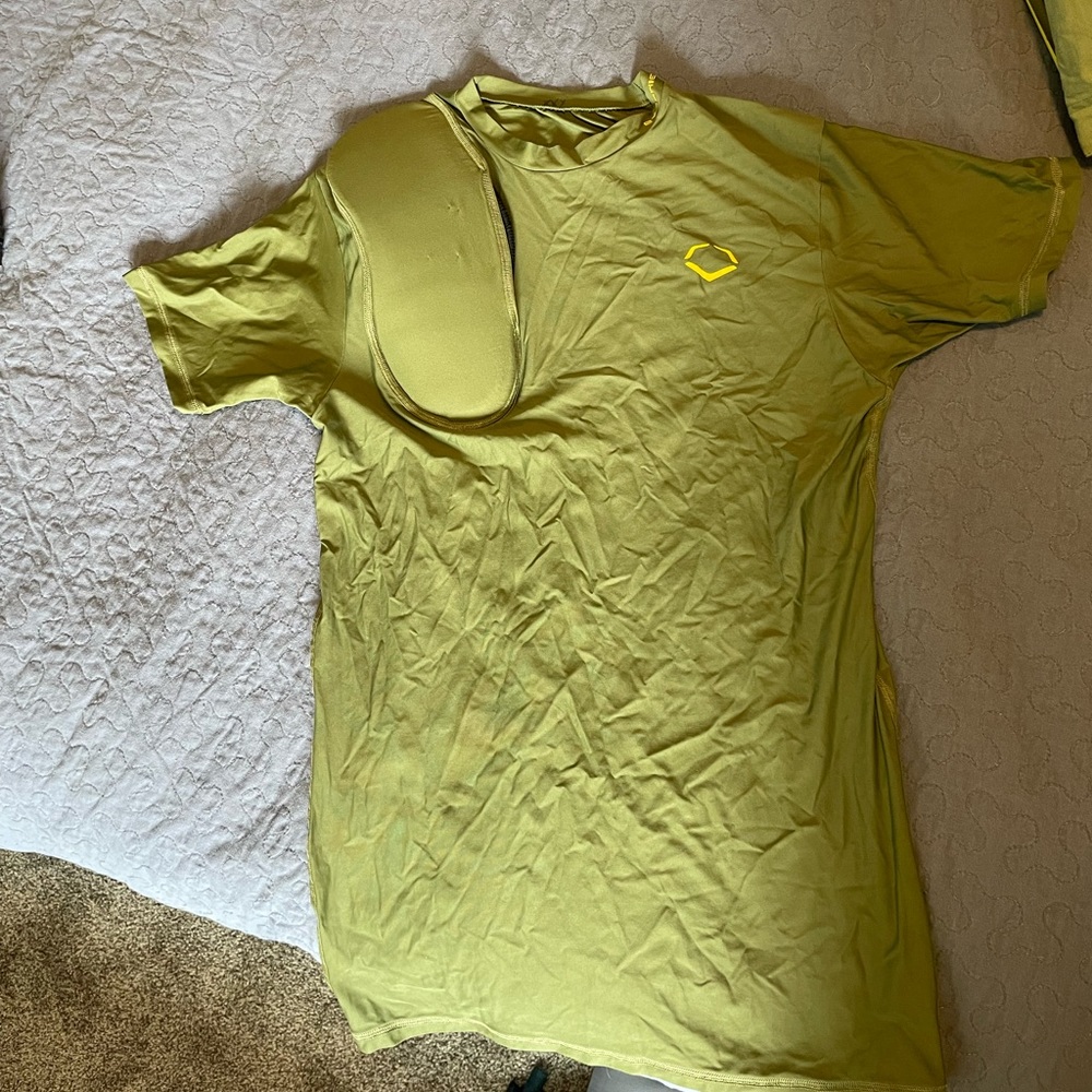 Evoshield Shooting Undershirt with Pad